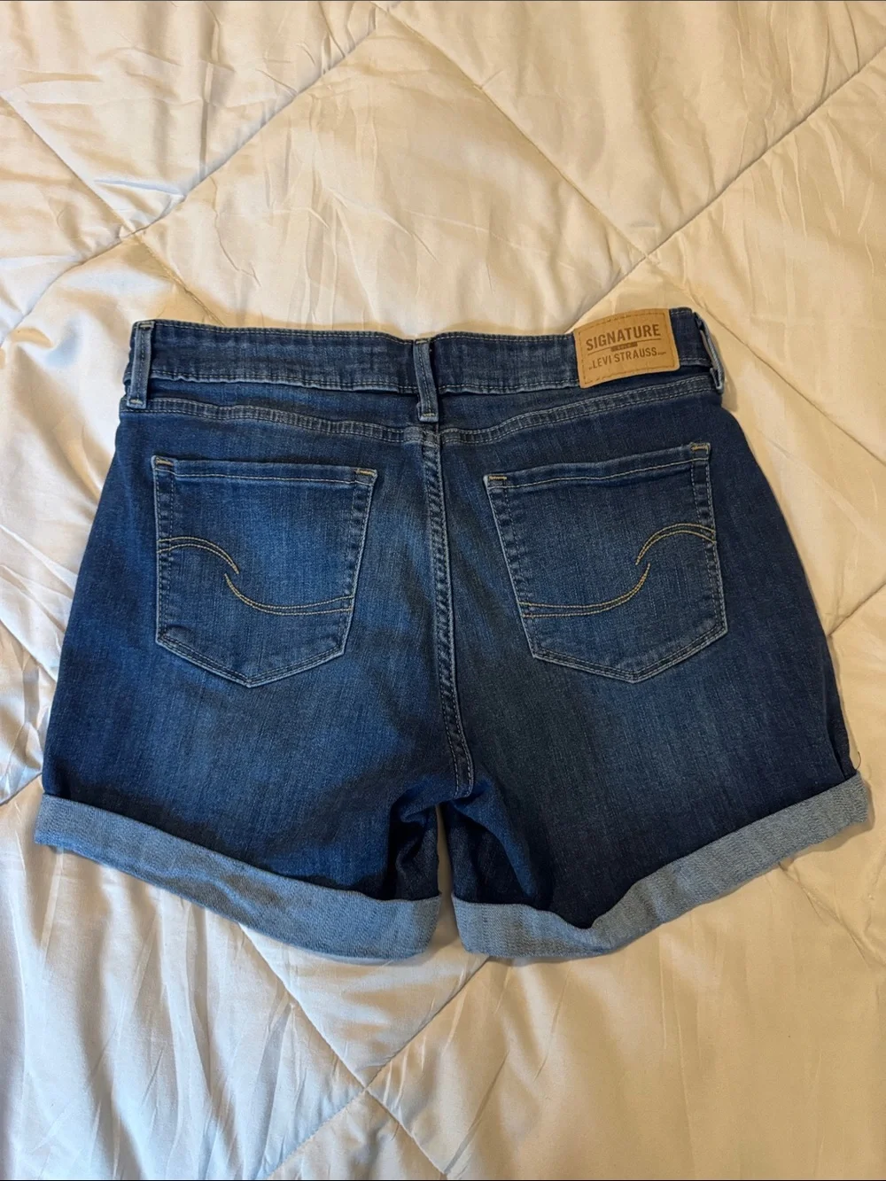 Signature Gold Levi Strauss Mid-rise Shorts Size 8 - Picture 5 of 7